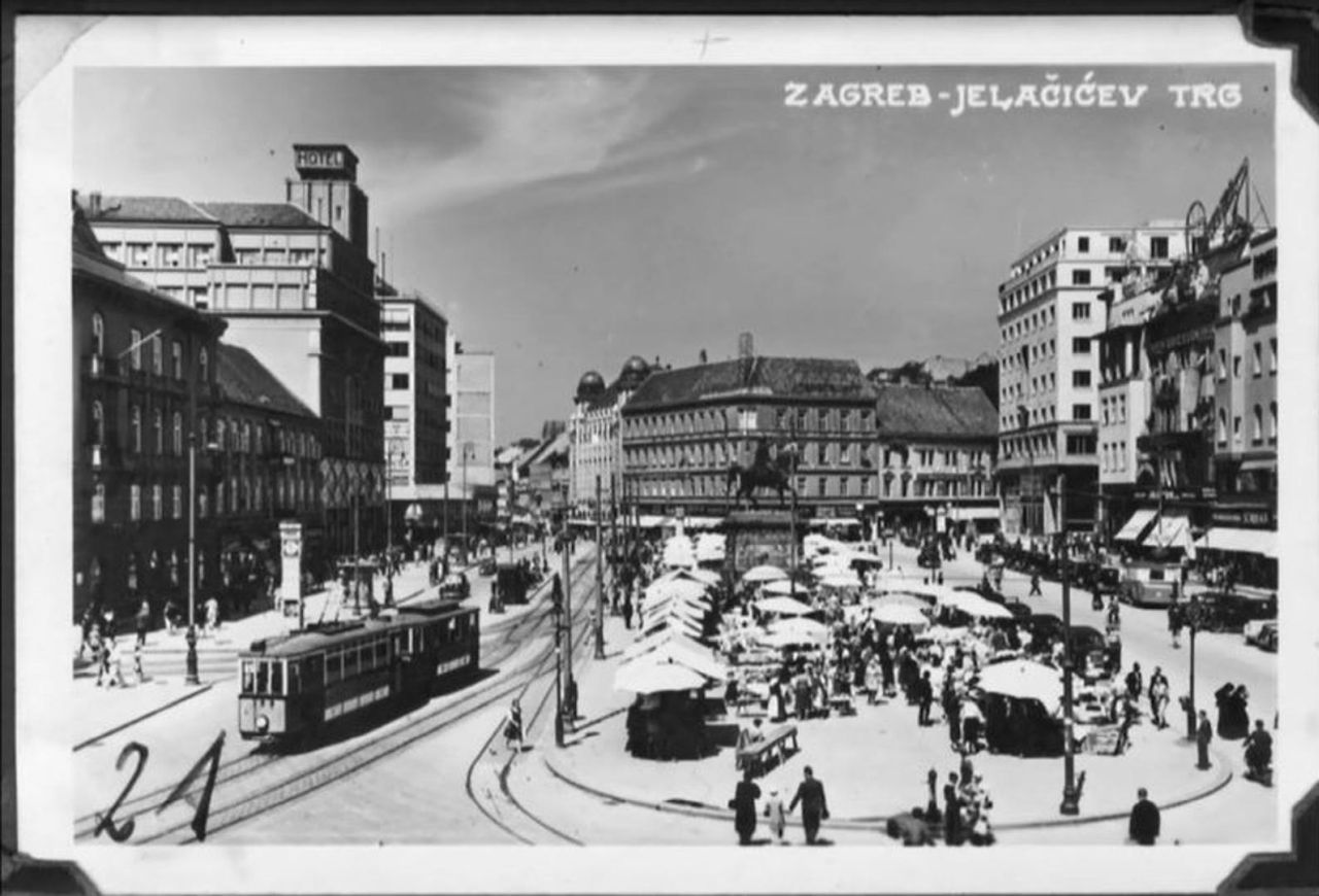 Trg bana Jelačića 1930-ih godina, tramvaj